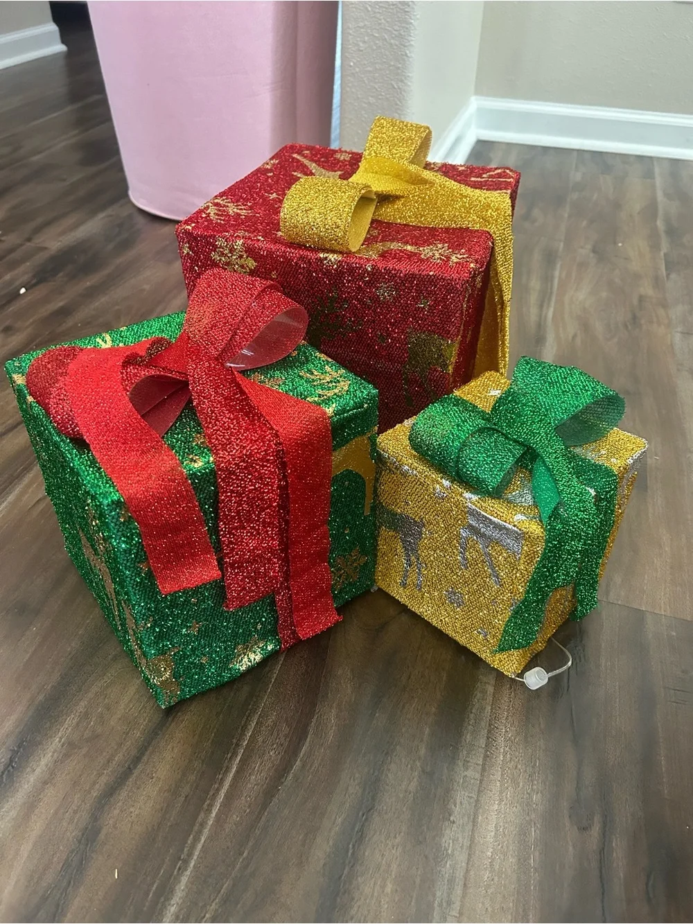 Christmas Decor Lot (read description)